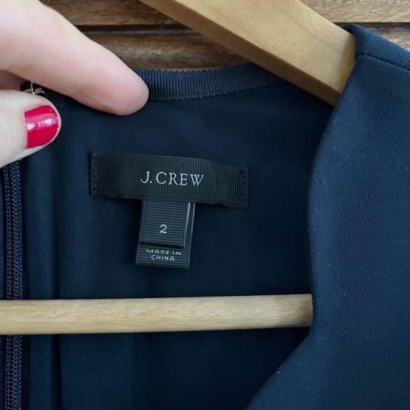 J crew scalloped sheath dress.  Navy blue. Classic and elegant Only worn twice - Picture 6 of 7